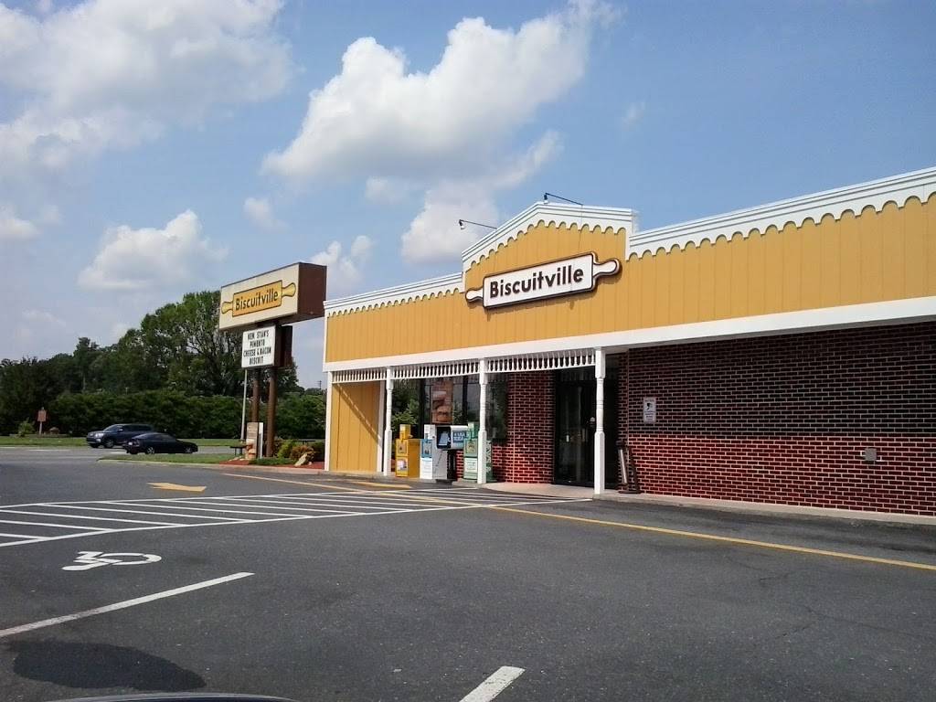 Biscuitville | cafe | 605 Stellata Dr, Fuquay-Varina, NC 27526, USA | 9195776380 OR +1 919-577-6380
