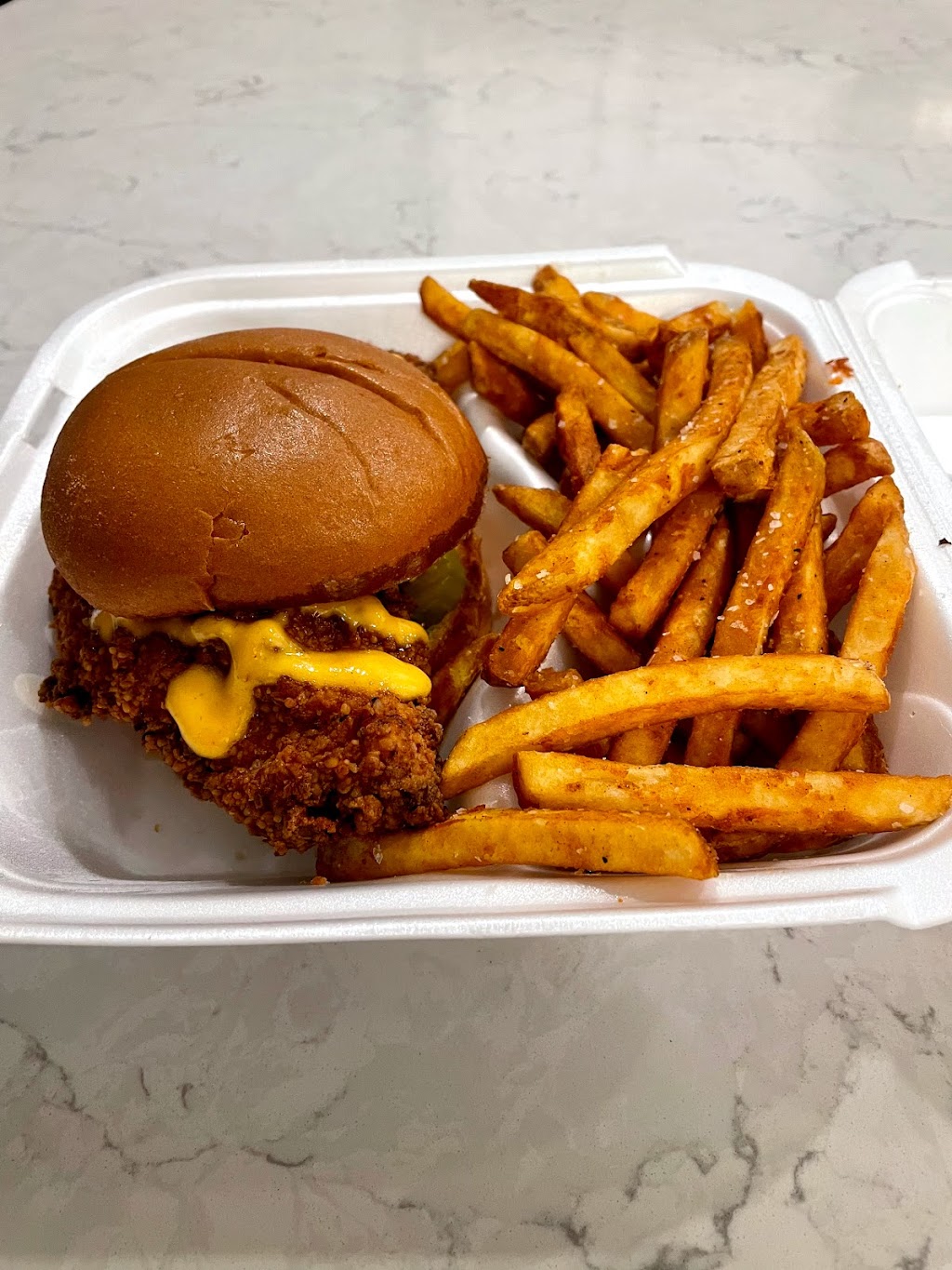 The Fried Egg | restaurant | Kensington Gardens Blvd, Jacksonville, FL 32246, USA | 9045155696 OR +1 904-515-5696