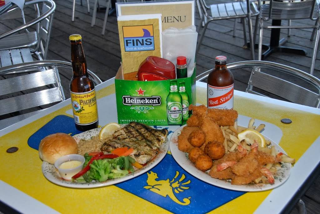 Fins | restaurant | 420 W Cotter Ave, Port Aransas, TX 78373, USA | 3617498646 OR +1 361-749-8646