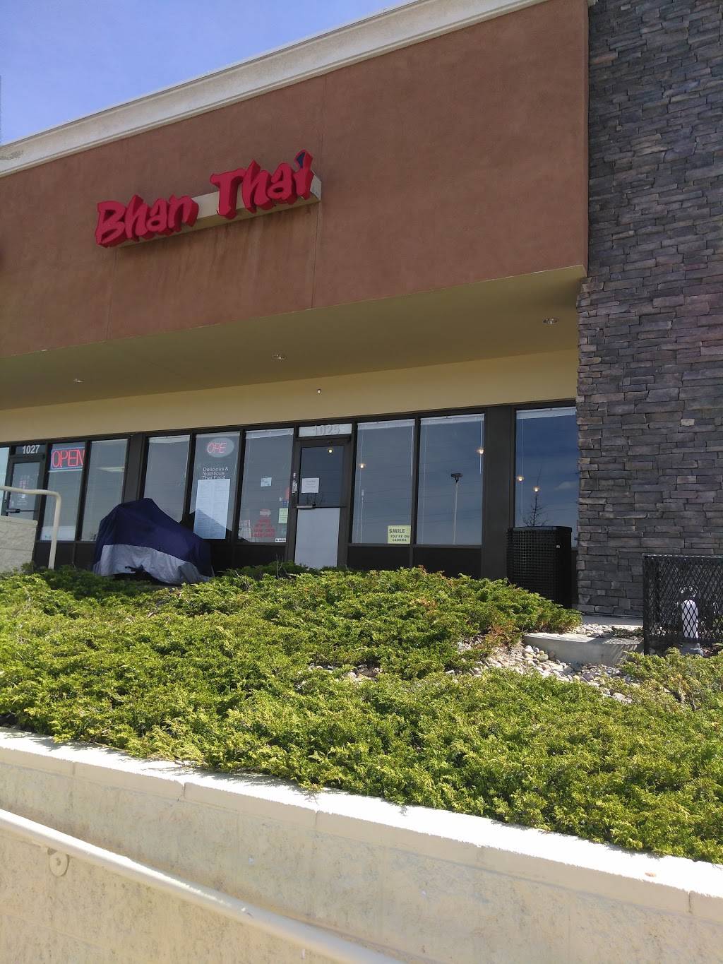 Bhan Thai | restaurant | 1025 N Academy Blvd, Colorado Springs, CO 80909, USA | 7195743401 OR +1 719-574-3401