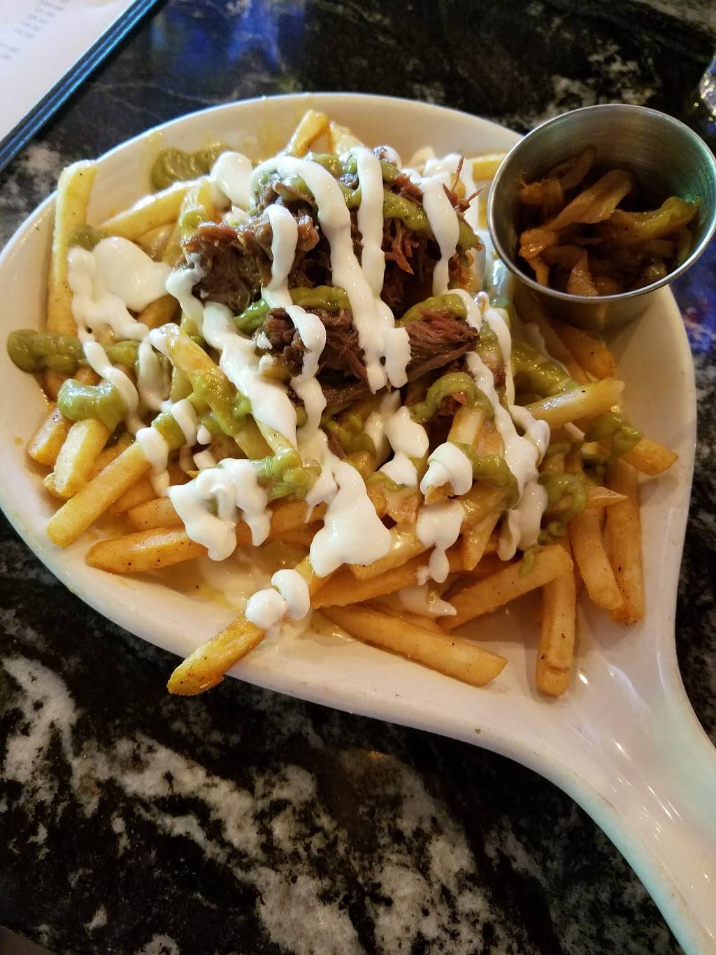 Revelry on Richmond | restaurant | 1613 Richmond Ave, Houston, TX 77006, USA | 8325380724 OR +1 832-538-0724