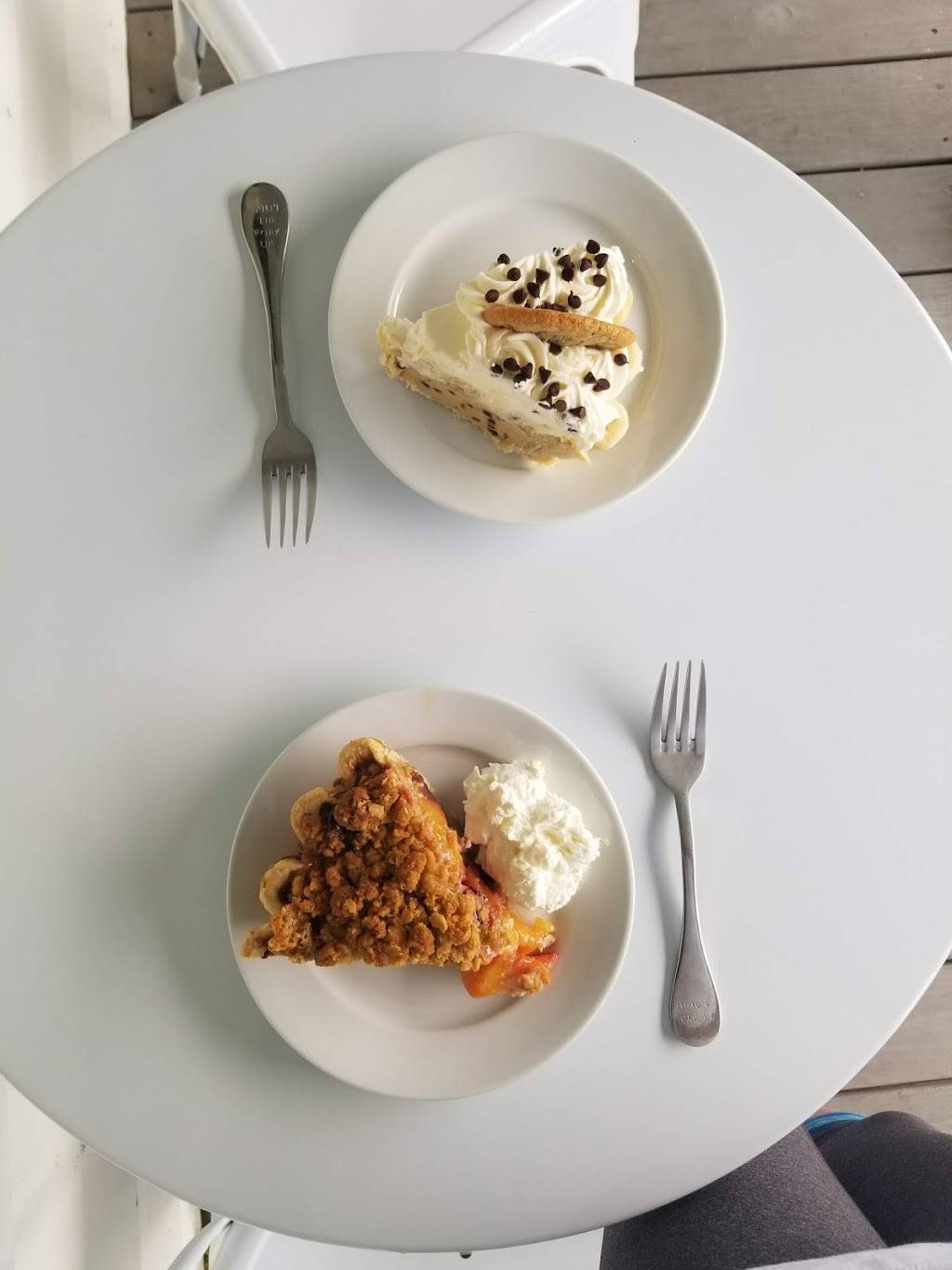 Fork and Crust | restaurant | 600 N Mission Blvd, Fayetteville, AR 72701, USA | 4794456925 OR +1 479-445-6925