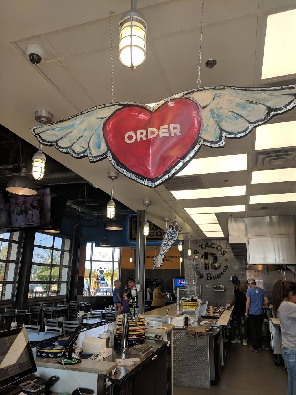 Rusty Taco | restaurant | 3345 Central Park Commons Dr #100, Eagan, MN 55121, USA | 6517561786 OR +1 651-756-1786