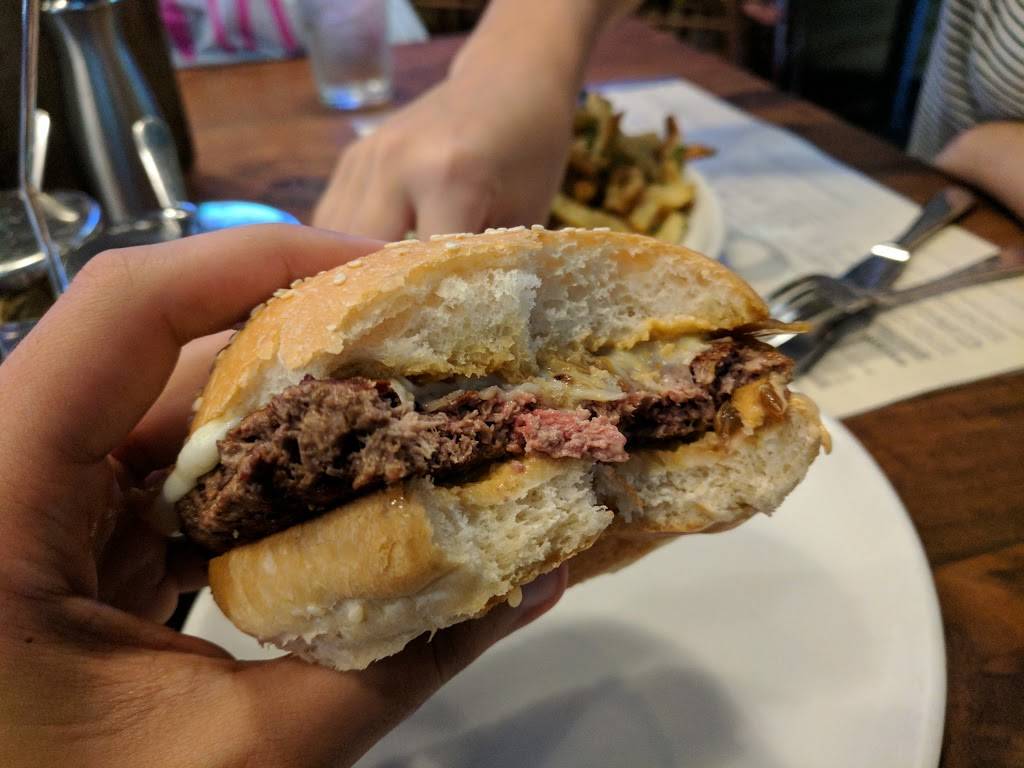 Public House | restaurant | 24 Willie Mays Plaza, San Francisco, CA 94107, USA | 4156440240 OR +1 415-644-0240