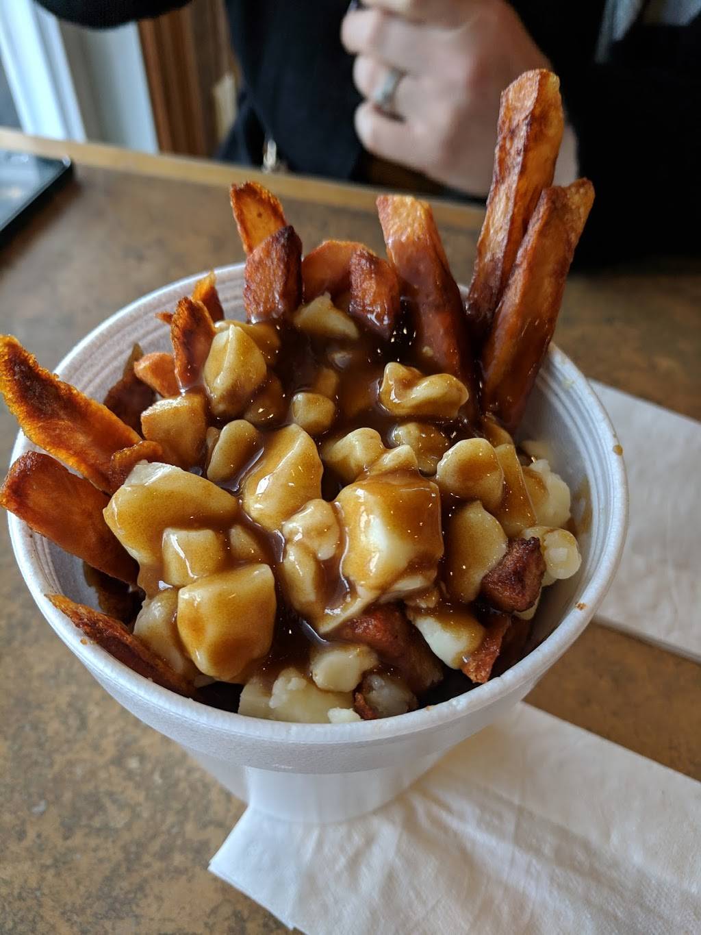 Jean Burger | restaurant | 88 Route 105, Wakefield, QC J0X 3G0, Canada | 8194592994 OR +1 819-459-2994