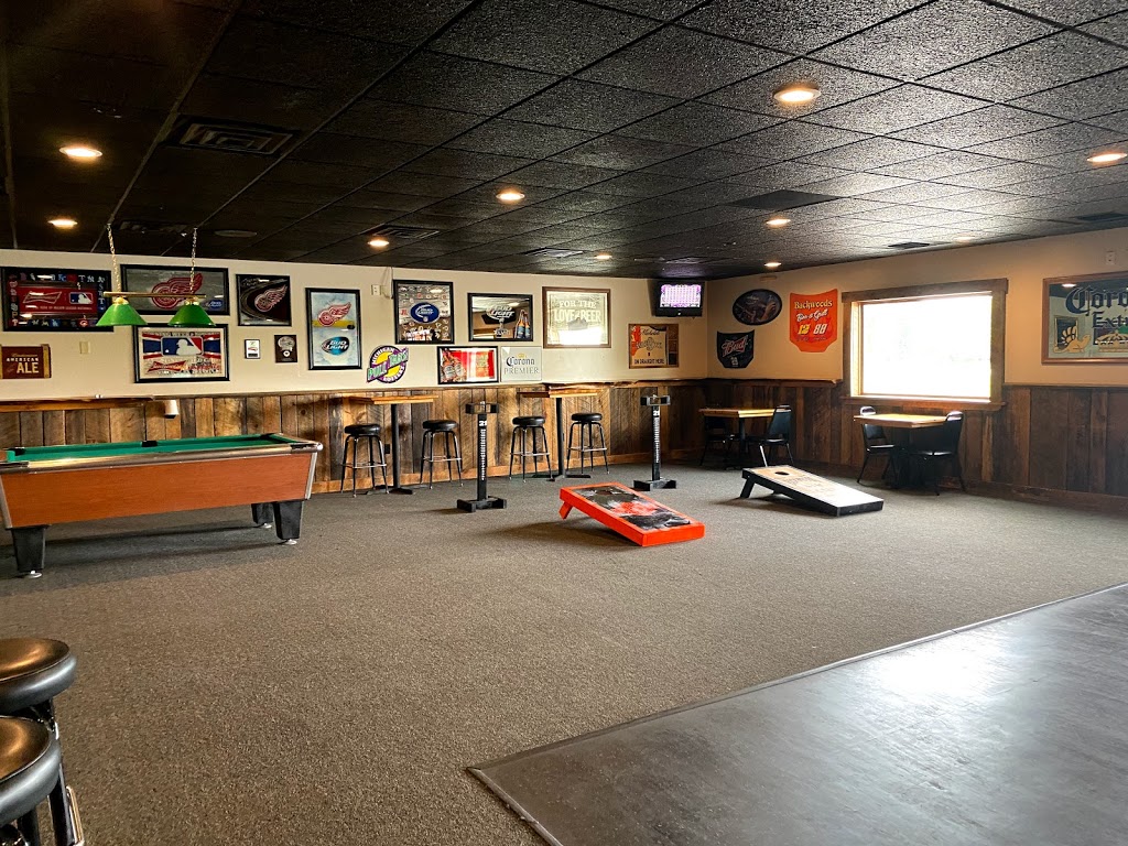 Backwoods Bar & Grill of Burt | restaurant | 12201 Albee Rd, Burt, MI 48417, USA | 9897704311 OR +1 989-770-4311