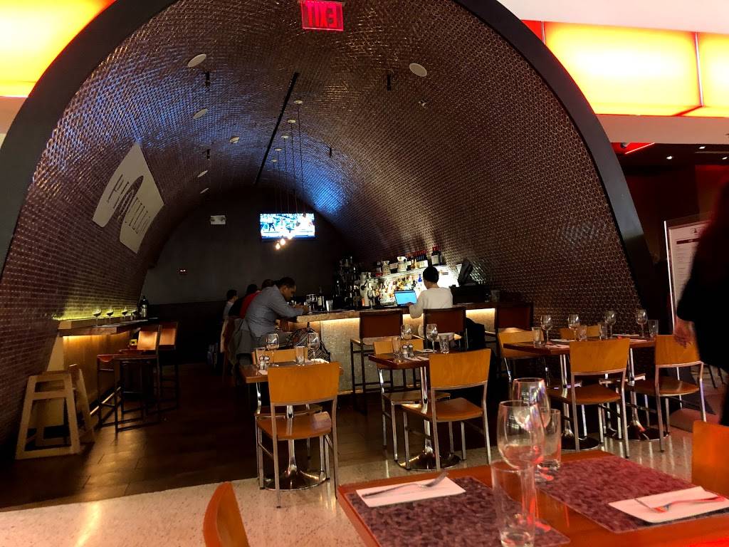 Piquillo Tapas Bar | restaurant | 4 Central Terminal Area, Jamaica, NY 11430, USA | 7186566210 OR +1 718-656-6210