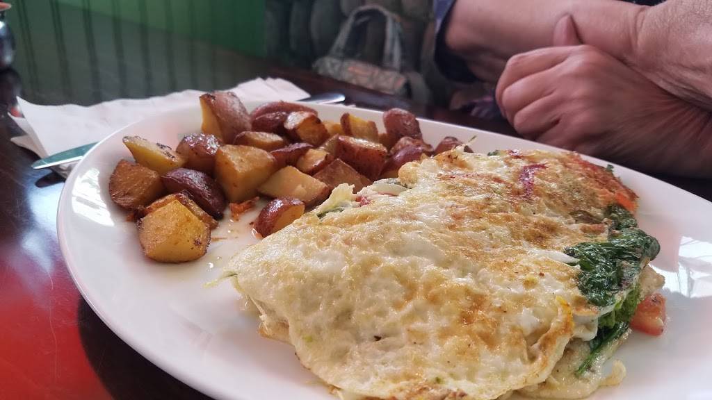 Tropical Diner | restaurant | 628 Trapelo Rd, Belmont, MA 02478, USA | 6174159182 OR +1 617-415-9182