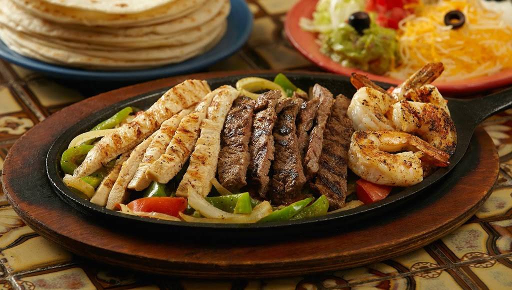 Carmelitas Mexican Restaurant | restaurant | 5211 Park St N, St. Petersburg, FL 33709, USA | 7275452956 OR +1 727-545-2956