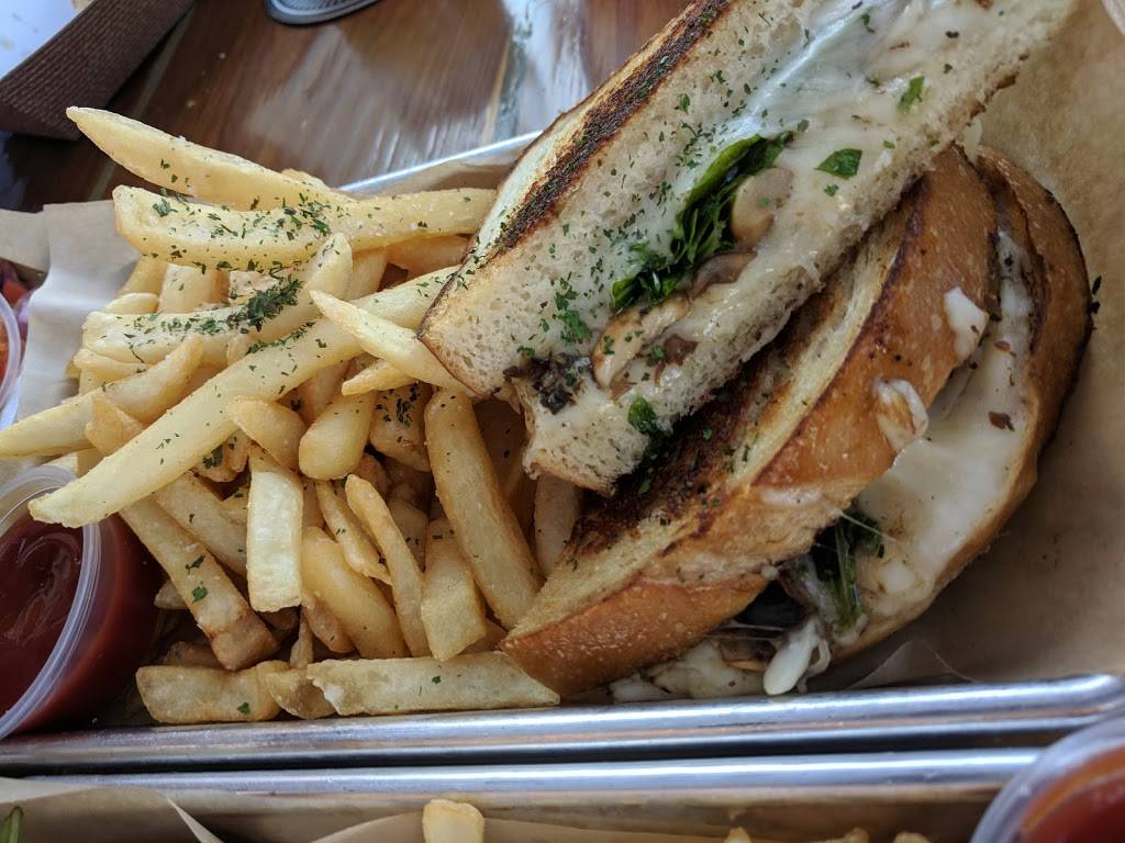 BREW KITCHEN BAR | restaurant | 2328 Garfield Ave S A, Monterey Park, CA 91754, USA | 3235300218 OR +1 323-530-0218