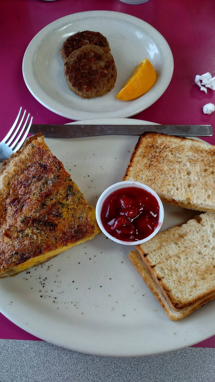 Uptown Cafe Binford | restaurant | 6404-6438 Rucker Rd, Indianapolis, IN 46220, USA | 3174669631 OR +1 317-466-9631