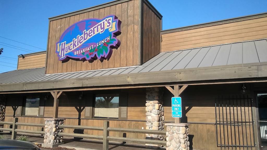 Huckleberrys | restaurant | 2213 Yosemite Blvd, Modesto, CA 95354, USA | 2095270872 OR +1 209-527-0872
