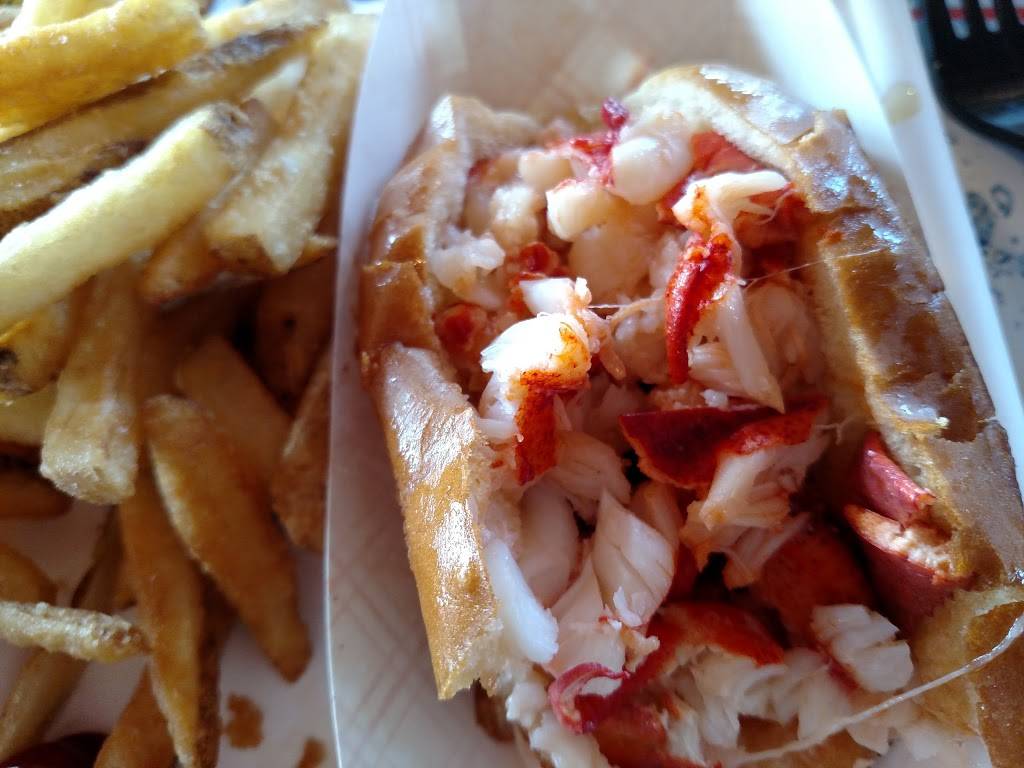 Estes Lobster House | restaurant | 1906 Harpswell Neck Rd, Harpswell, ME 04079, USA | 2078336340 OR +1 207-833-6340