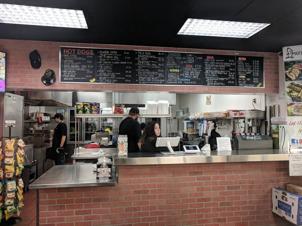 Daves Dogs Grill | restaurant | 149 S Turnpike Rd, Santa Barbara, CA 93111, USA | 8057707772 OR +1 805-770-7772