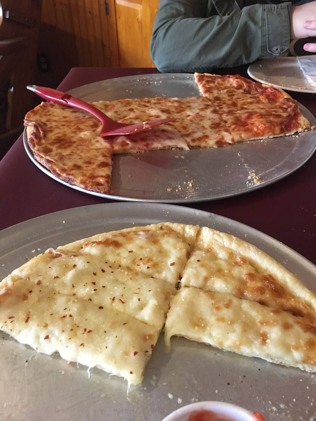 Alfanos Pizzeria | restaurant | 737 W Norris Dr, Ottawa, IL 61350, USA | 8154340923 OR +1 815-434-0923