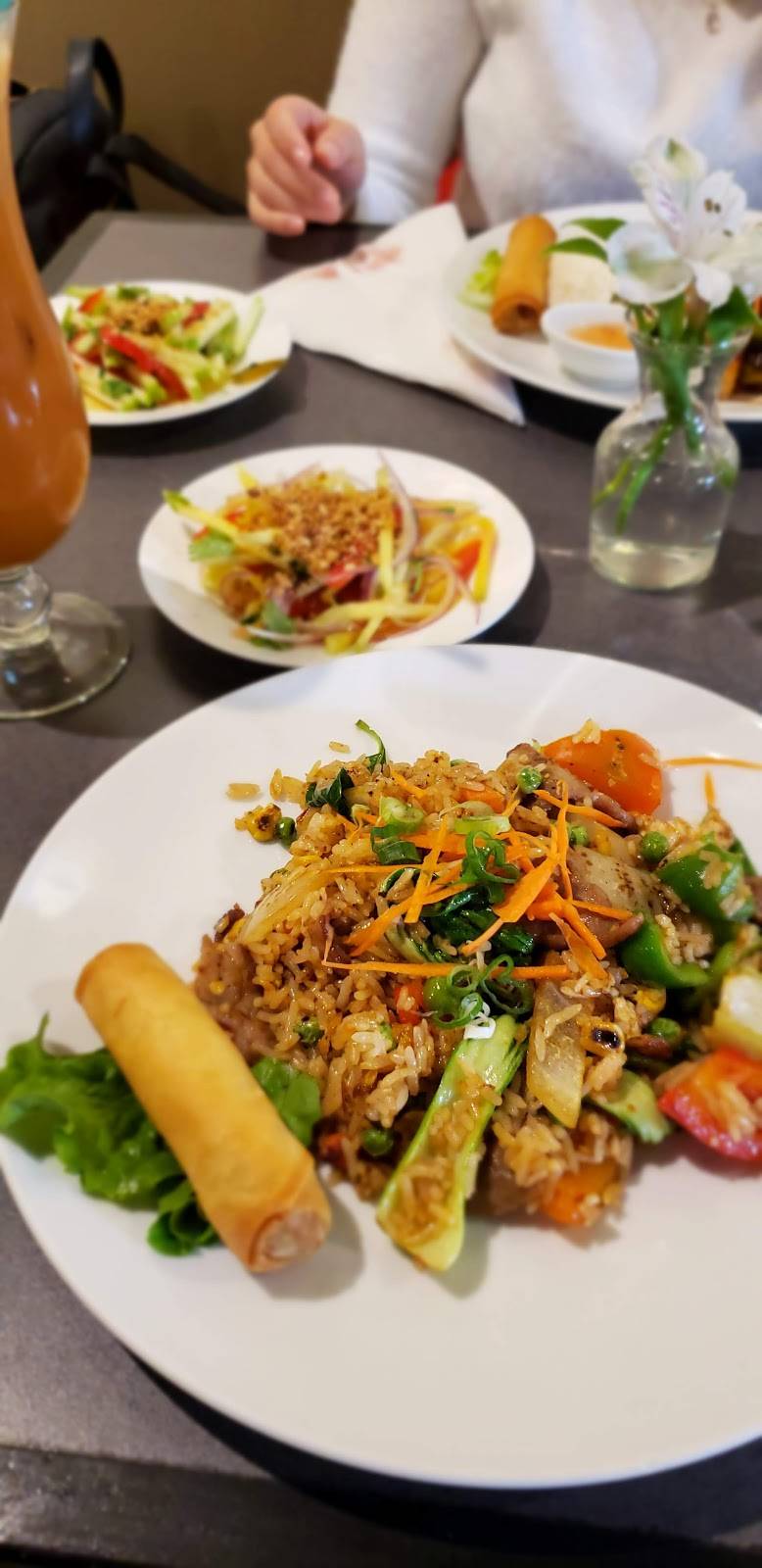 Little Bangkok | restaurant | 227 Main St N, Markham, ON L3P 1Y6, Canada | 9054718818 OR +1 905-471-8818