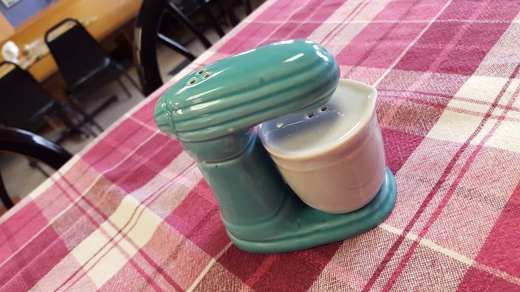 Apron Strings Diner | restaurant | 647 X St, Bedford, IN 47421, USA | 8126757154 OR +1 812-675-7154