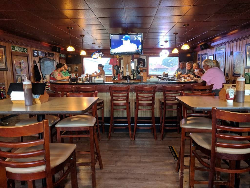 Caseys BBQ & Smokehouse | restaurant | 9626, 7855 WI-42, Egg Harbor, WI 54209, USA | 9208683038 OR +1 920-868-3038