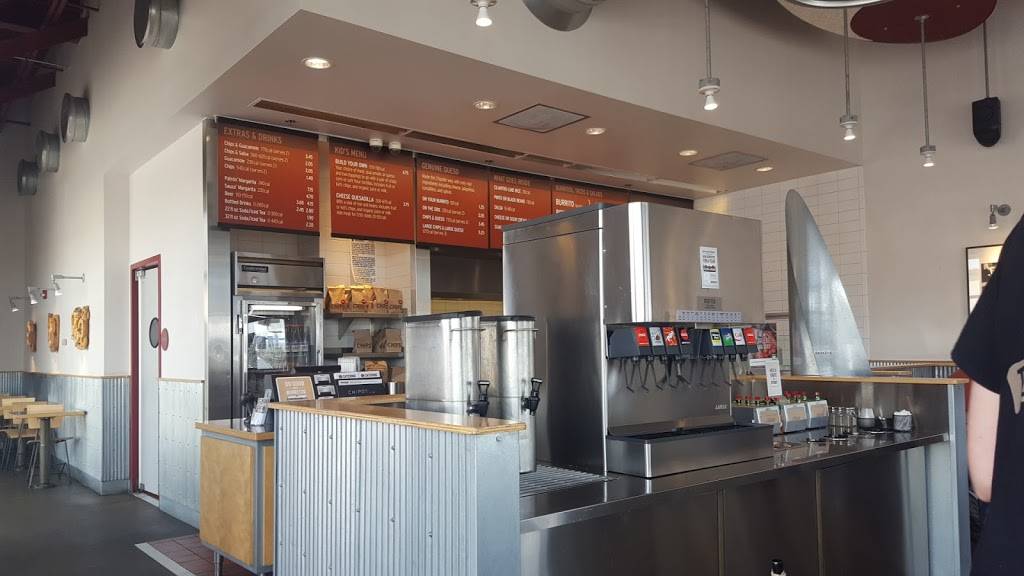 Chipotle Mexican Grill | restaurant | 5642 Allen Way #104, Castle Rock, CO 80108, USA | 3036630552 OR +1 303-663-0552