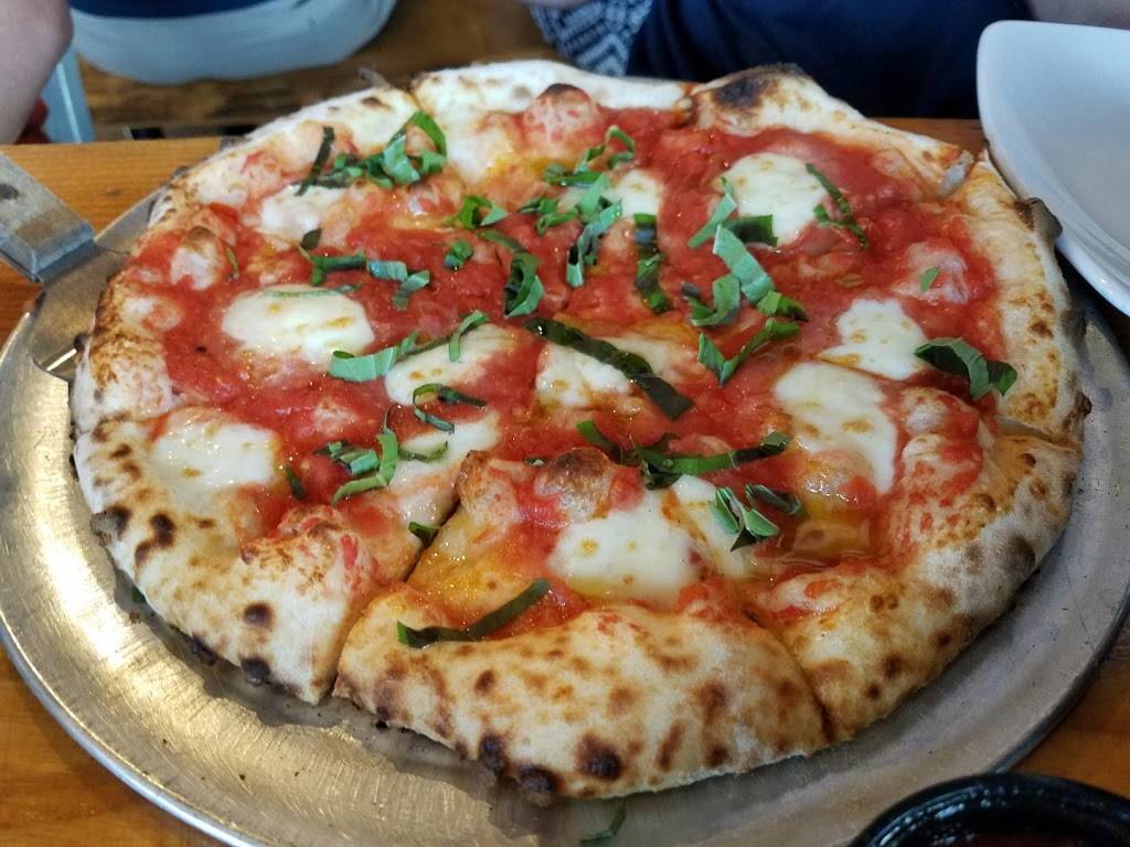 Bricks Wood Fired Pizza | restaurant | 103 E Front St, Wheaton, IL 60187, USA | 6307844620 OR +1 630-784-4620