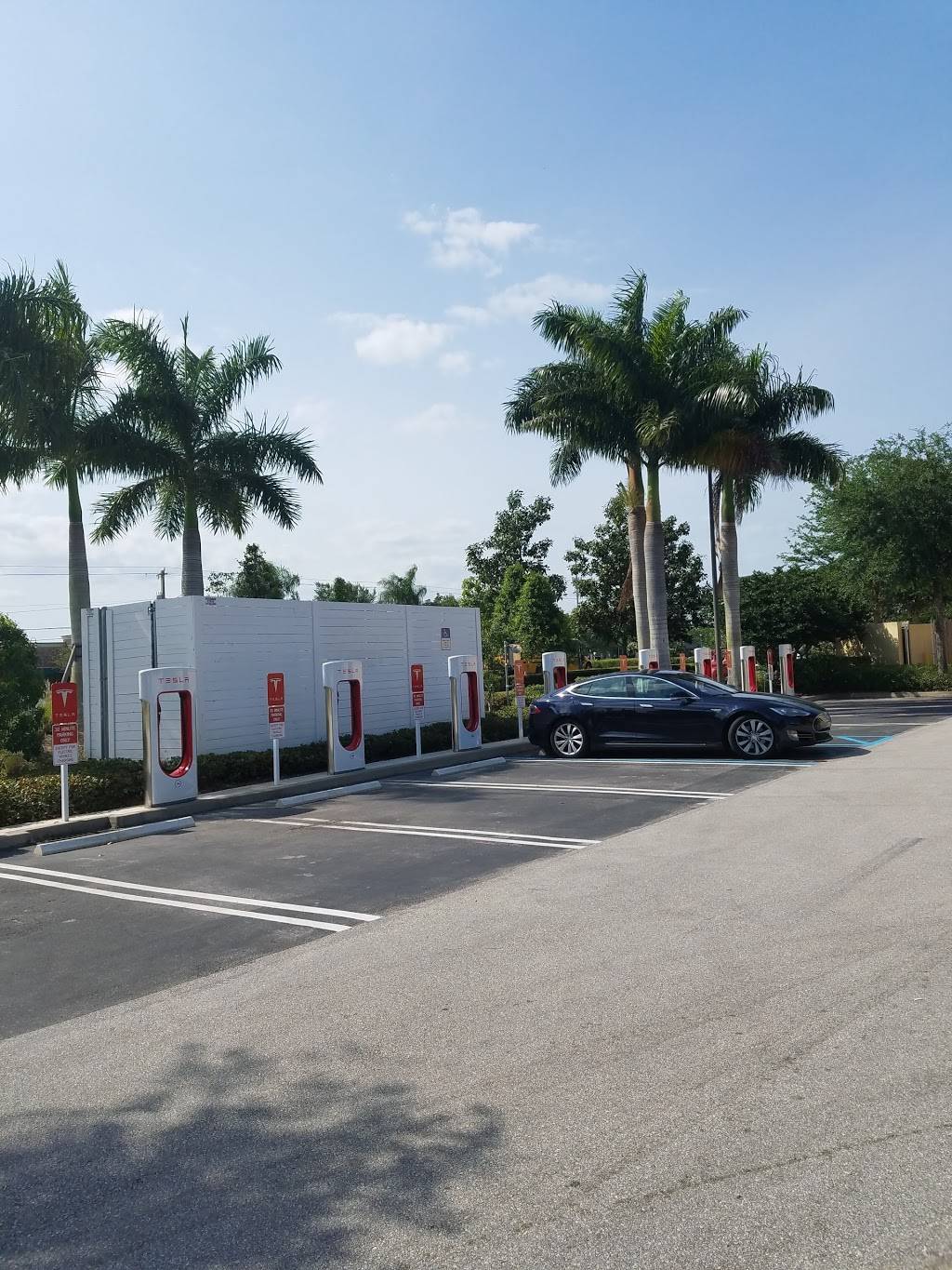 Starbucks | cafe | 1789 NW, St Lucie W Blvd, Port St. Lucie, FL 34986, USA | 7728078931 OR +1 772-807-8931