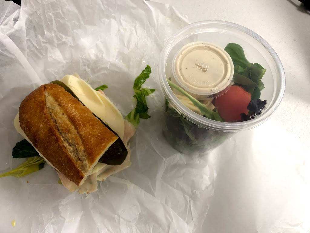 DiGuardis Italian Deli | restaurant | 417 E Port Hueneme Rd, Port Hueneme, CA 93041, USA | 8058741028 OR +1 805-874-1028