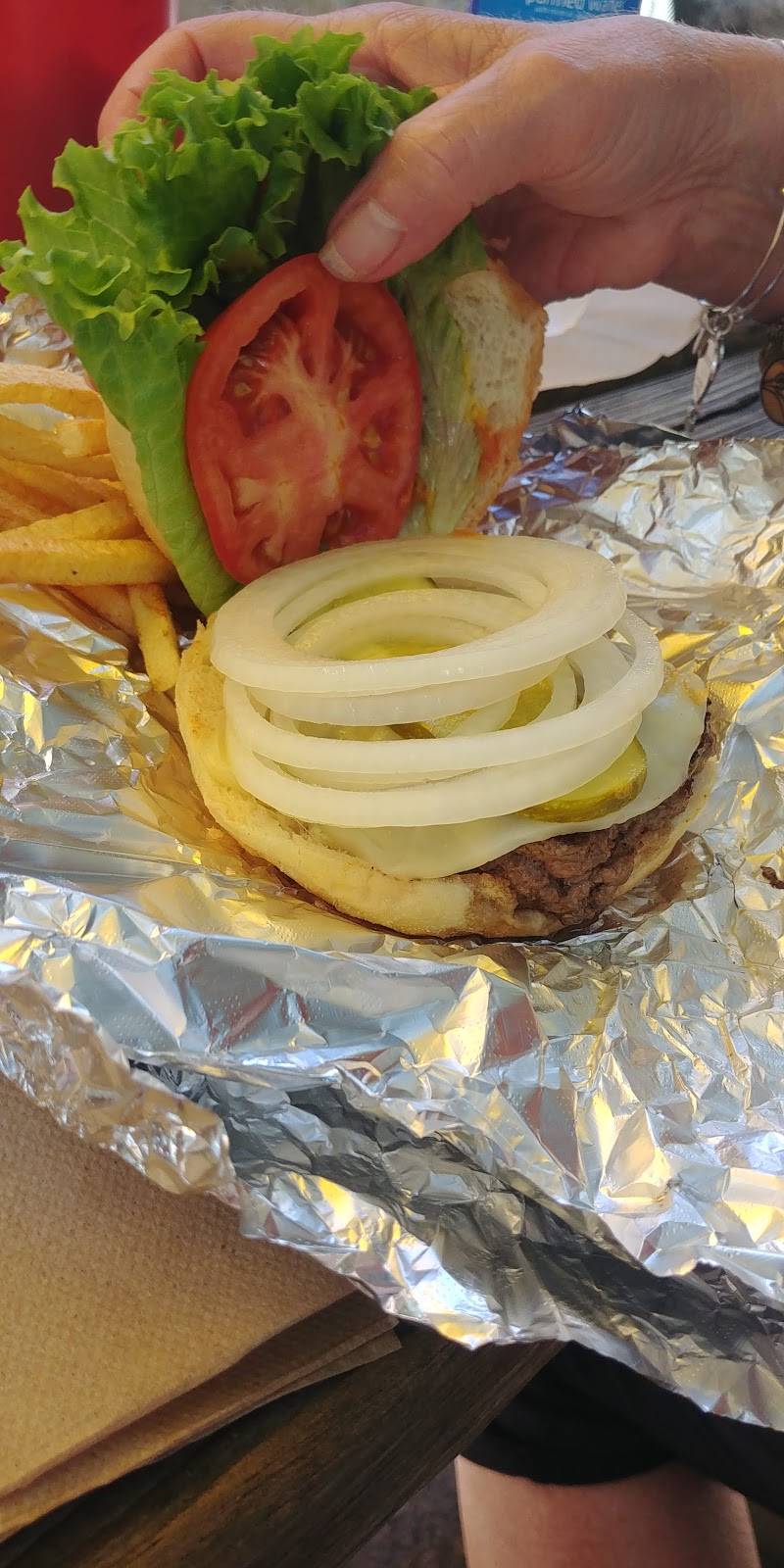 Billies | restaurant | 2525 S Hwy A1A, Melbourne Beach, FL 32951, USA | 3219521999 OR +1 321-952-1999