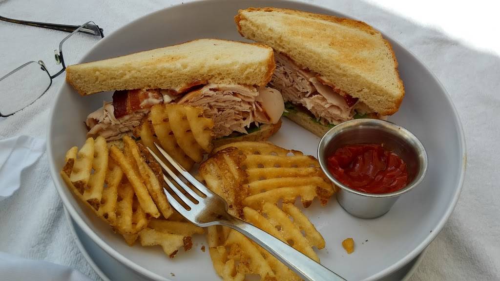 PB&G | restaurant | 10100 Dream Tree Boulevard, Orlando, FL 32836, USA | 4073137777 OR +1 407-313-7777