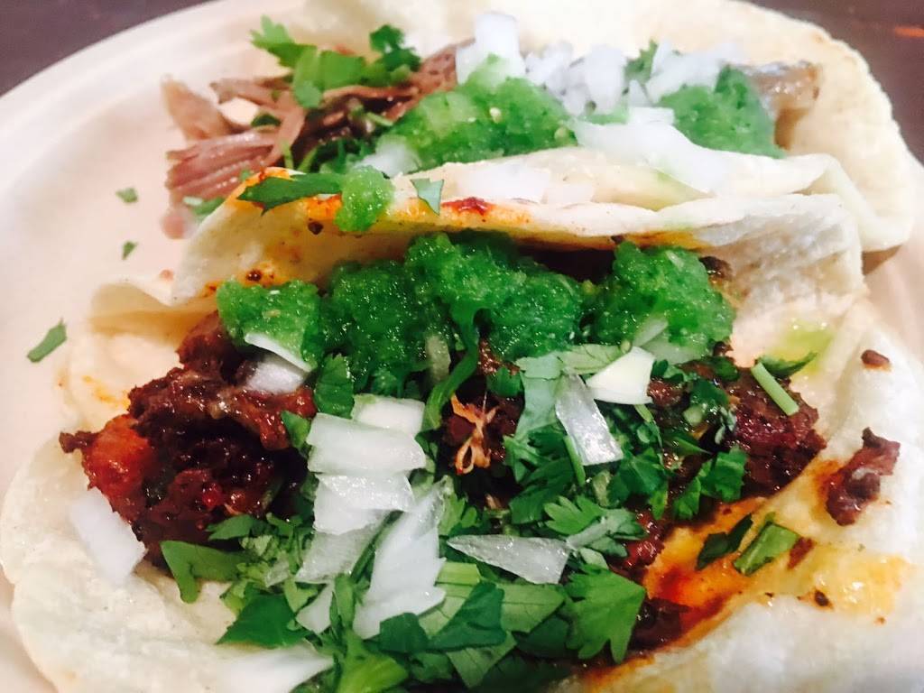 Barbacoa Hidalguense | restaurant | 5001 Carmen Blvd, Las Vegas, NV 89108, USA | 7023537119 OR +1 702-353-7119