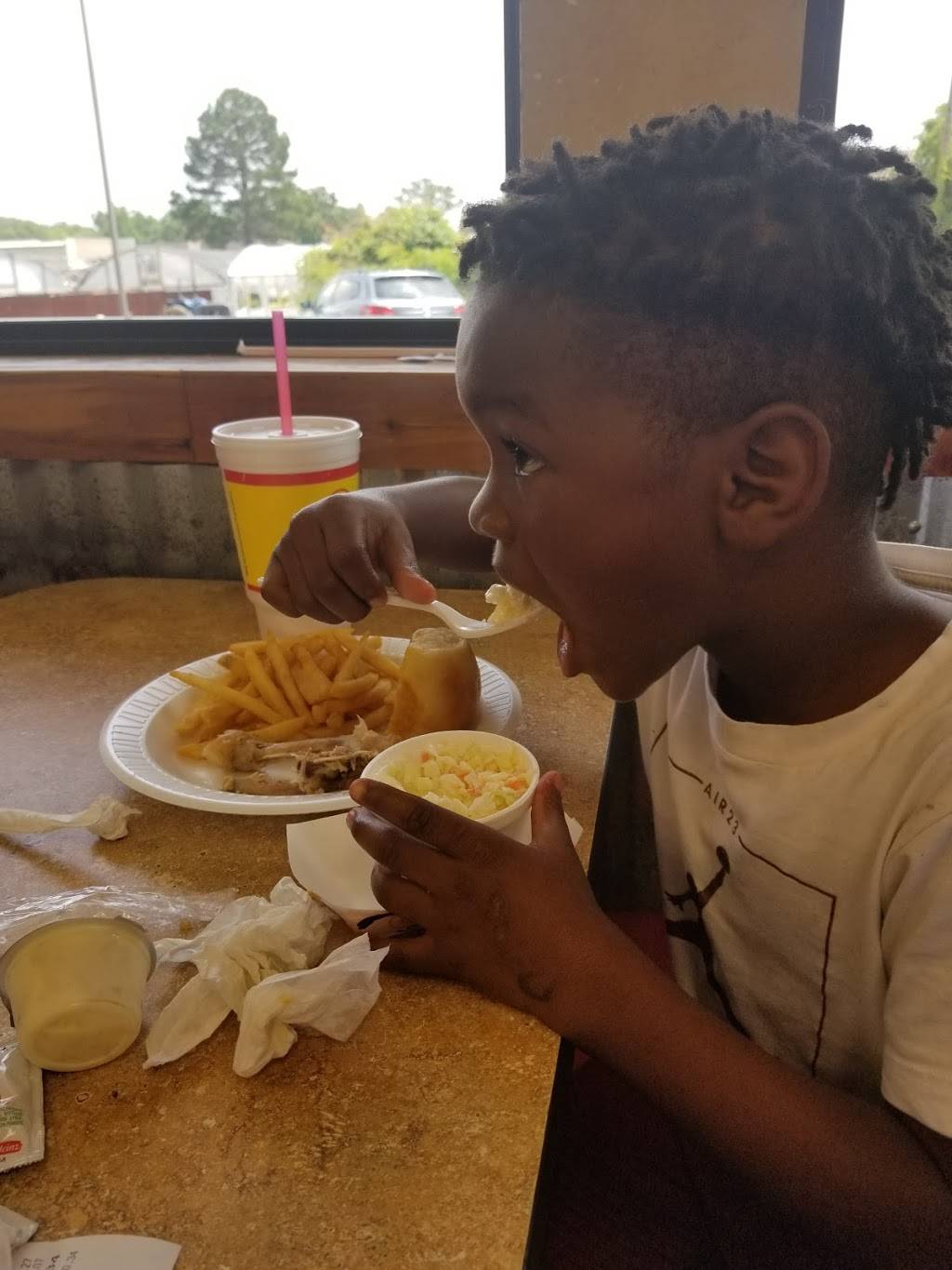 Chicken Express | restaurant | 2102 Judson Rd, Longview, TX 75605, USA | 9037539200 OR +1 903-753-9200