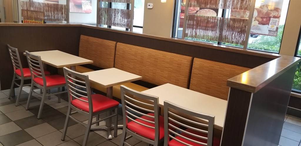 Burger King | restaurant | 2117 FL-60, Valrico, FL 33594, USA | 8134388702 OR +1 813-438-8702