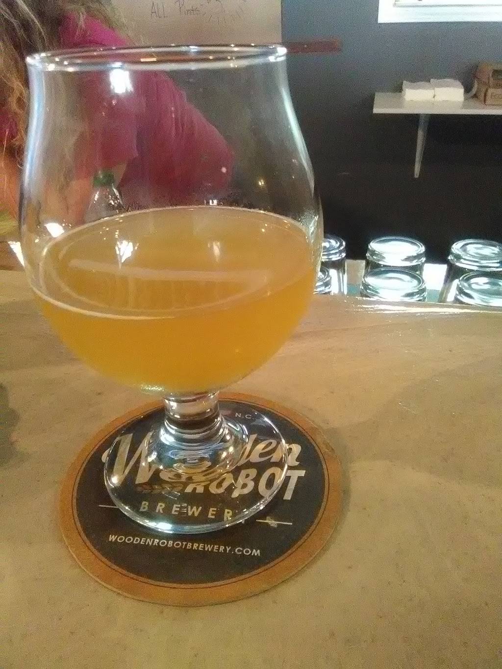 J-Birds Deli & Ales | restaurant | 106 W Marion St, Shelby, NC 28150, USA | 7044069641 OR +1 704-406-9641