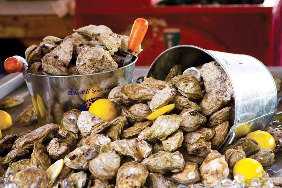 Morgan Maes Oyster House | restaurant | 606 N Pinellas Ave, Tarpon Springs, FL 34689, USA | 7279357380 OR +1 727-935-7380