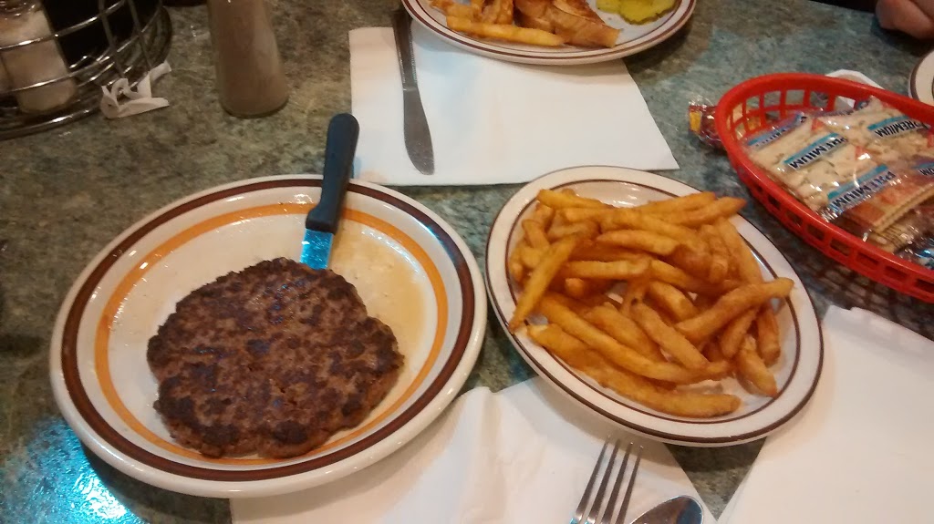 Riverside Family Restaurant 2 | restaurant | 1802 A Ave E, Oskaloosa, IA 52577, USA | 6416731480 OR +1 641-673-1480