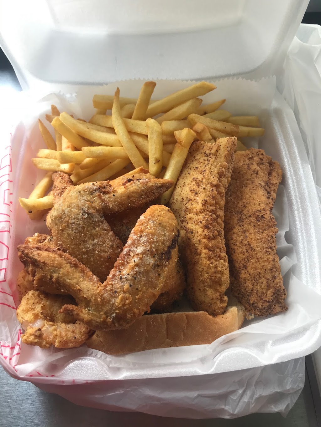 JJS FISH & CHICKEN FRY | restaurant | 10303 S Gessner Rd, Houston, TX 77071, USA | 8327227085 OR +1 832-722-7085