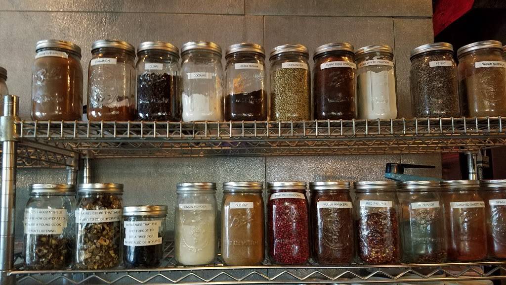 EL ideas | restaurant | 2419 W 14th St, Chicago, IL 60608, USA | 3122268144 OR +1 312-226-8144