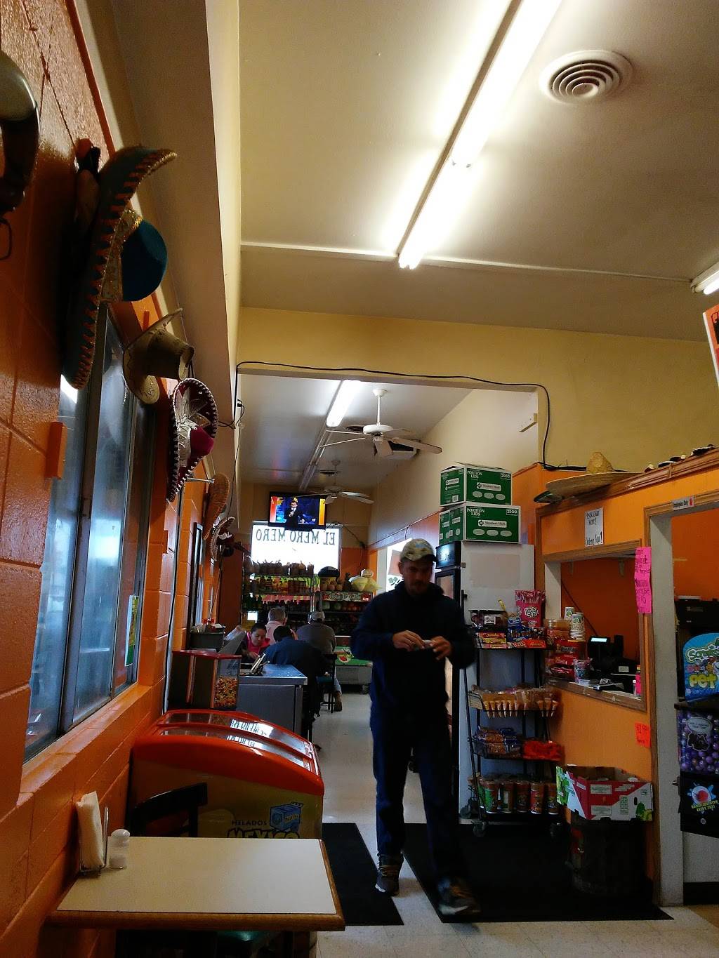 El Mero Mero | restaurant | 1002 25th Ave, Greeley, CO 80634, USA | 9703014718 OR +1 970-301-4718