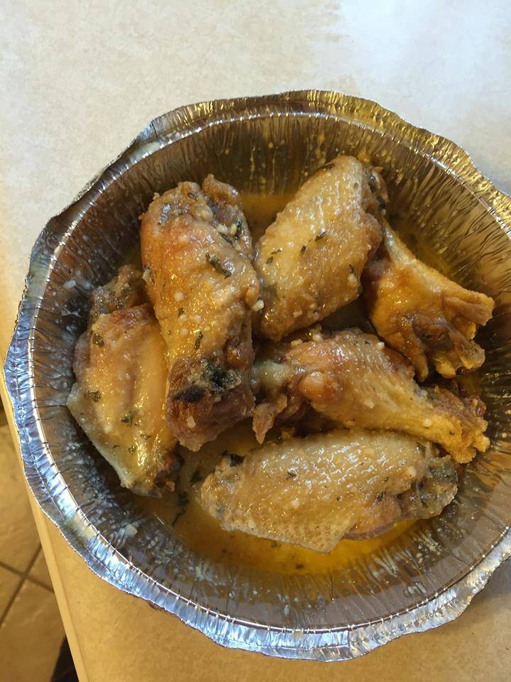 Zavarellis Pizza Shop | restaurant | 2817 Lincoln St E, Canton, OH 44707, USA | 3304880724 OR +1 330-488-0724