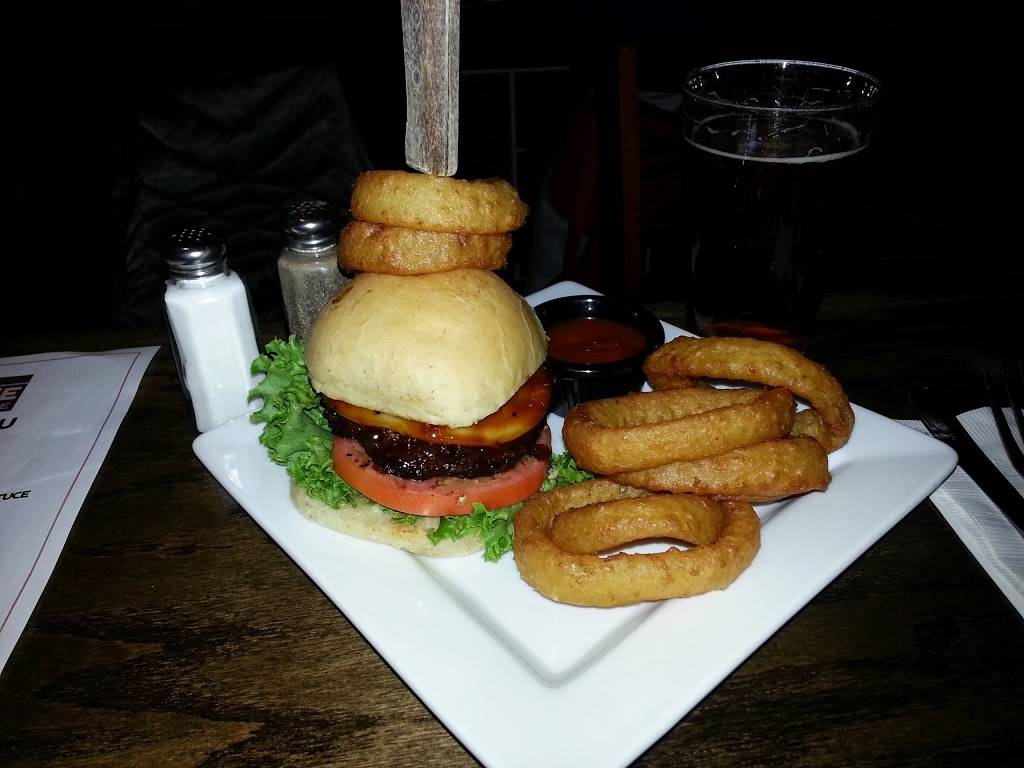 New England’s Tap House Grille | restaurant | 1292 Hooksett Rd, Hooksett, NH 03106, USA | 6037825137 OR +1 603-782-5137