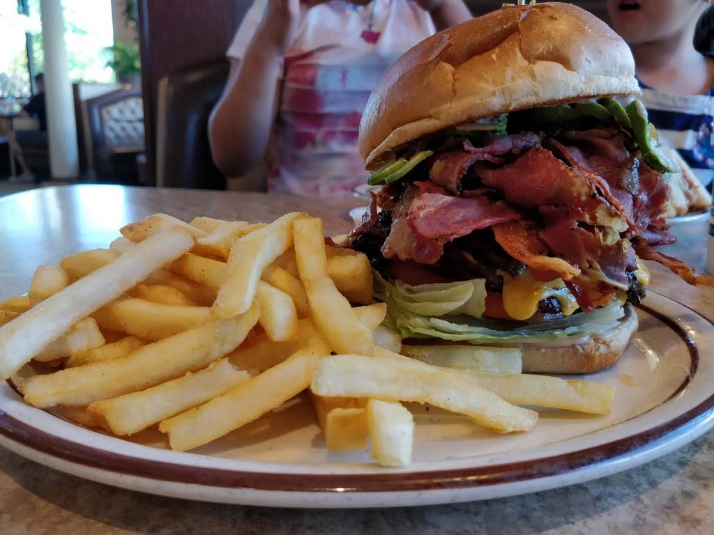 Tams Burgers | restaurant | 34247 Yucaipa Blvd, Yucaipa, CA 92399, USA | 9097907791 OR +1 909-790-7791