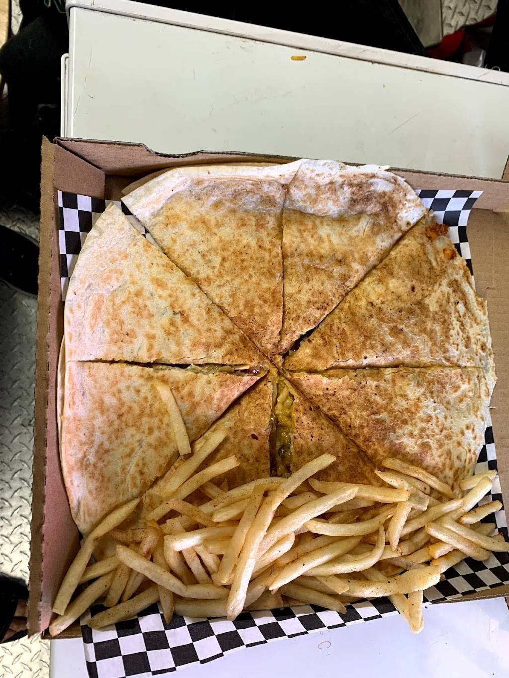 ALPETRA mediterranean food | restaurant | 501 W 24th St, Austin, TX 78705, USA | 5129704042 OR +1 512-970-4042