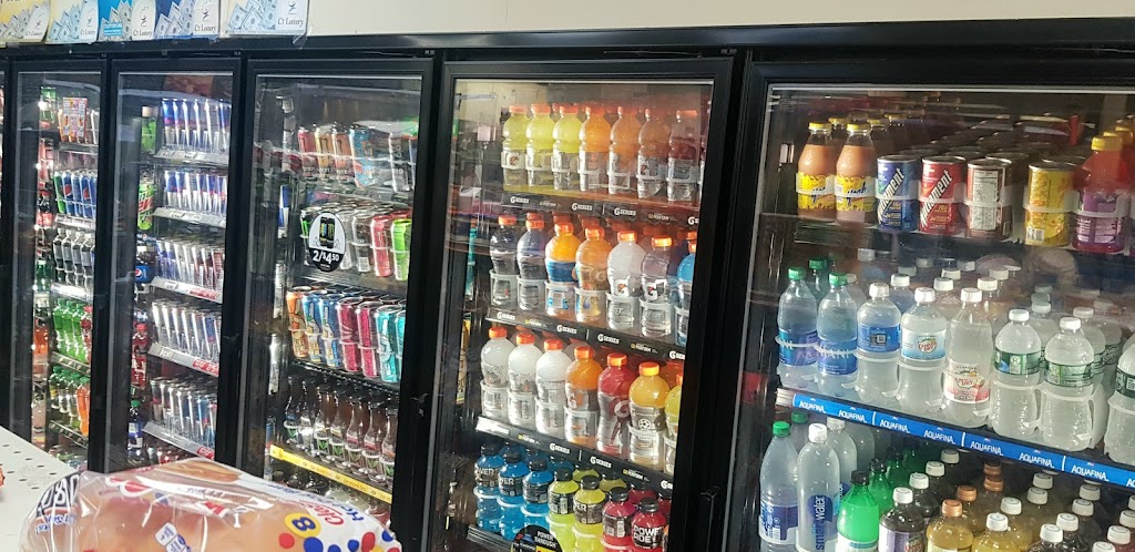 Checkers Food Store & Deli | restaurant | 160 Elizabeth St, Derby, CT 06418, USA | 2037519214 OR +1 203-751-9214