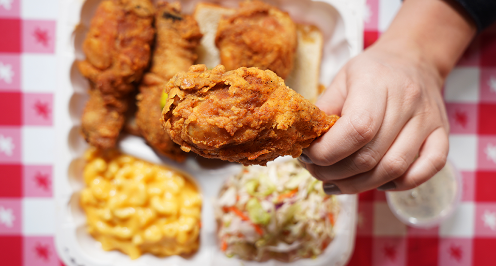 Hot Chicken Takeover | restaurant | 435 Polaris Pkwy Suite 101, Westerville, OH 43082, USA | 6149540008 OR +1 614-954-0008