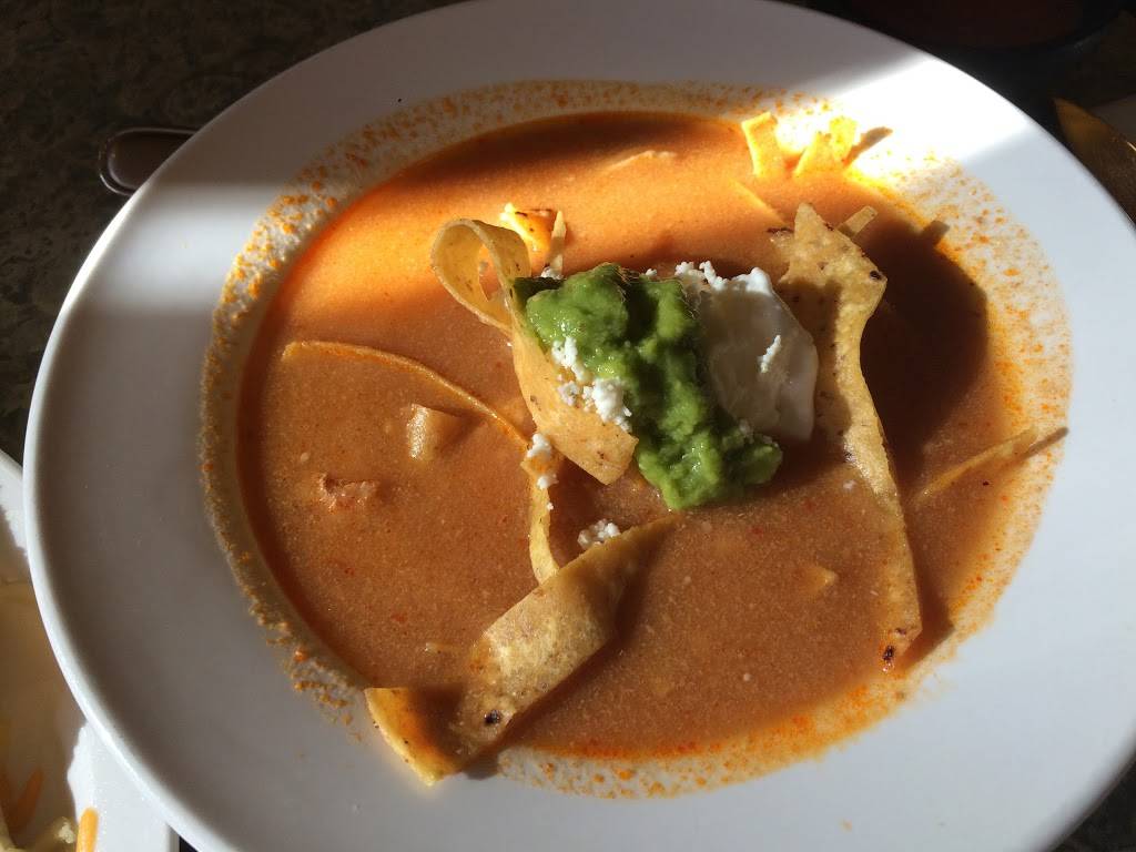 La Mexicana | restaurant | 3337 Bathurst St, North York, ON M6A 2B7, Canada | 4167839452 OR +1 416-783-9452