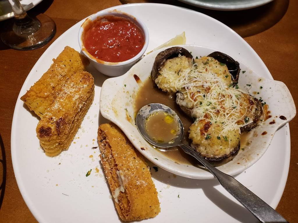 Olive Garden Italian Restaurant | meal takeaway | 10144 Philips Hwy, Jacksonville, FL 32256, USA | 9042924845 OR +1 904-292-4845