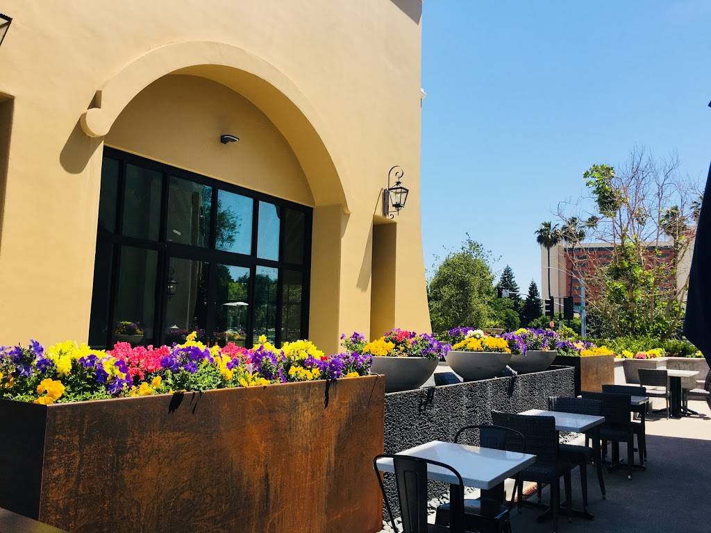 EMC Seafood & Raw Bar | restaurant | 2015 Diamond Blvd Suite 100, Concord, CA 94520, USA | 9258495809 OR +1 925-849-5809