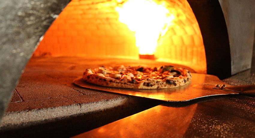 1000 Degrees Pizza Salad Wings | restaurant | 5231 Anthony Wayne Dr, Detroit, MI 48202, USA | 3136660044 OR +1 313-666-0044