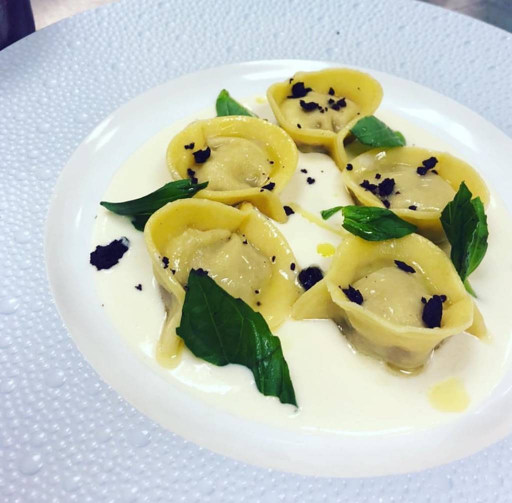 The Charles | restaurant | 1632 Market Center Blvd, Dallas, TX 75207, USA | 4699179000 OR +1 469-917-9000