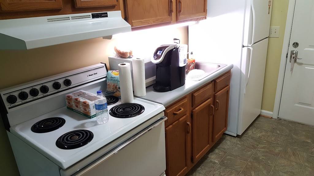 Halesford Harbour Resort | restaurant | 1336 Campers Paradise Trail, Moneta, VA 24121, USA | 5402979000 OR +1 540-297-9000