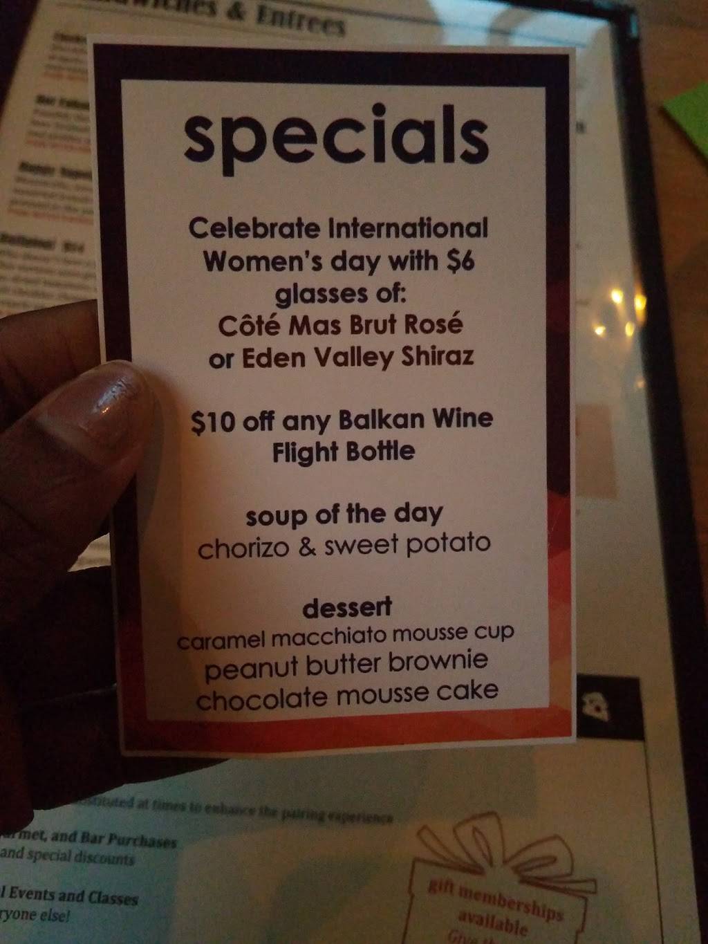 Screwtop Wine Bar | restaurant | 1025 N Fillmore St, Arlington, VA 22201, USA | 7038880845 OR +1 703-888-0845